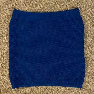Extremely stretchy mini skirt - GUESS - size M/L